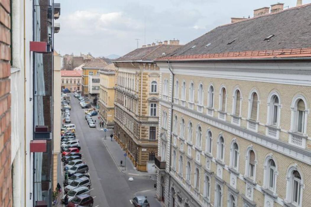 Hi-Bp Sunny Home Apartments In The Heart Of Budapest Eksteriør billede
