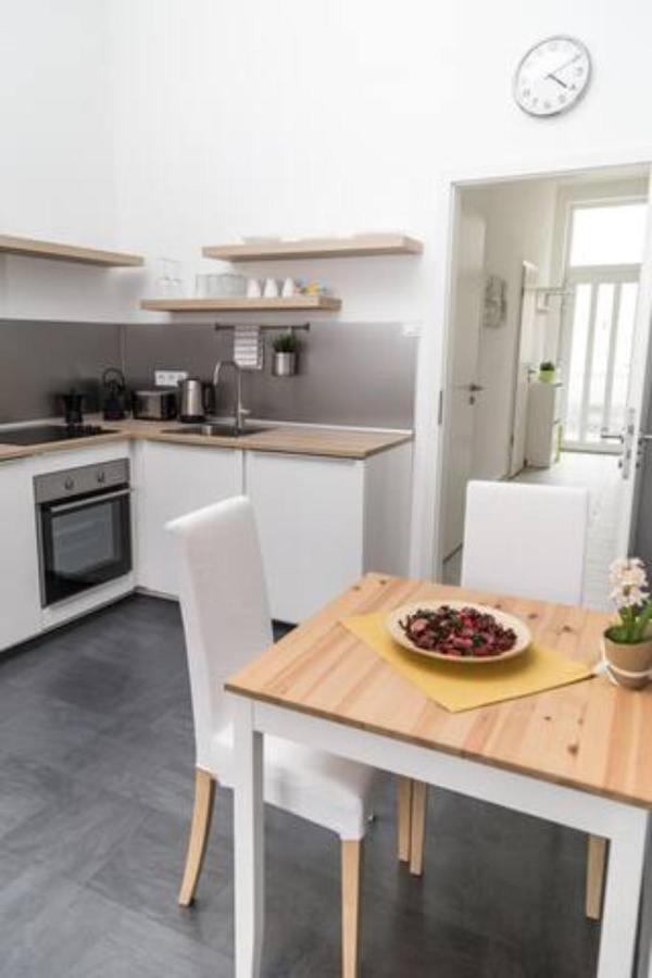 Hi-Bp Sunny Home Apartments In The Heart Of Budapest Eksteriør billede